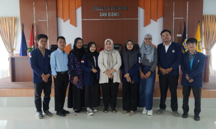 Mahasiswa Berprestasi FEB 2023 akan maju ke PILMAPRES tingkat Universitas dan Diberikan Beasiswa Fakultas