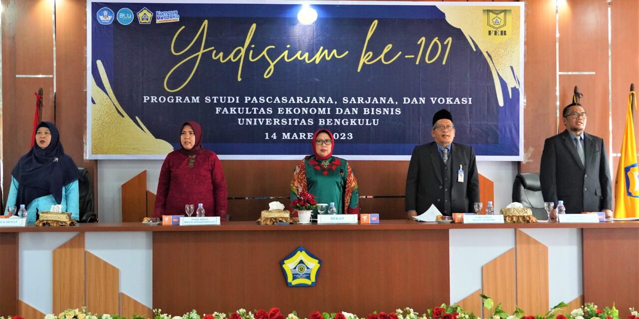 99 mahasiswa FEB Yudisium dan 101 mahasiswa FEB di Wisuda pada periode 101