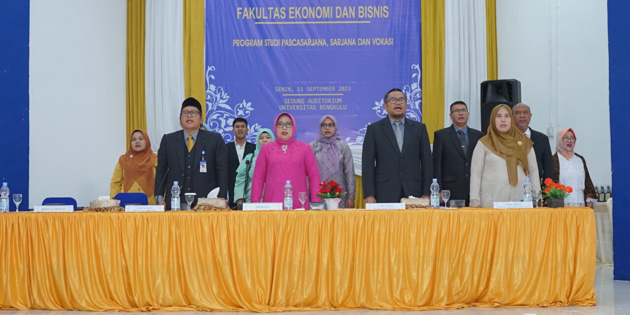 YUDISIUM FEB KE-103, LULUSKAN 221 MAHASISWA